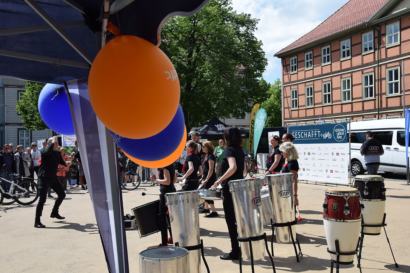 Abschluss des Festivals mit der Trommelgruppe "Baraban" aus Wernigerode