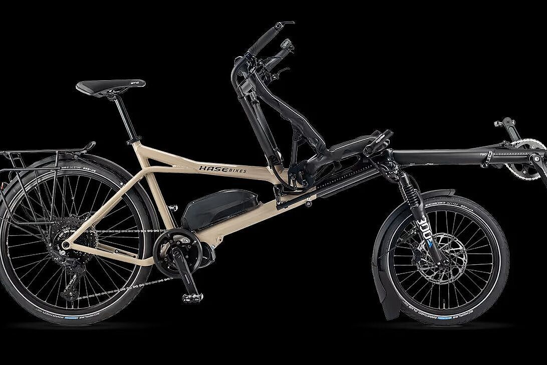 Das Pino von Hase Bikes eignet sich für den Transport von größeren Kindern und Erwachsenen. Freisteller des Tandems Pino von Hase Bikes, das sich für den Transport von größeren Kindern und Erwachsenen eignet.